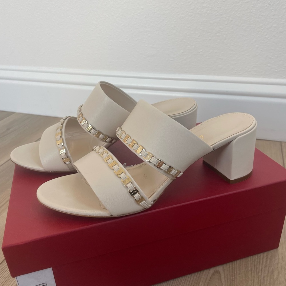 Salvatore Ferragamo Trabia Leather Heels